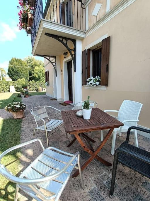 B&B We Care Appartamento Lendinara Екстер'єр фото